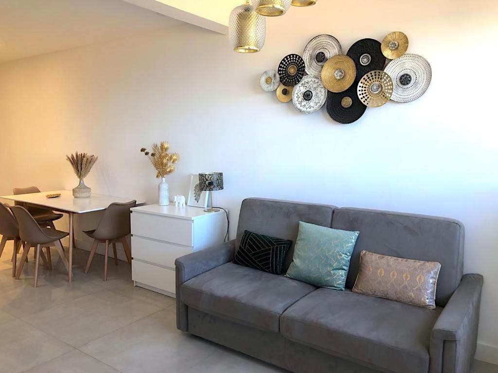 Superb Apartment With Sea View, 200M From Beach San-Martino-di-Lota Kültér fotó