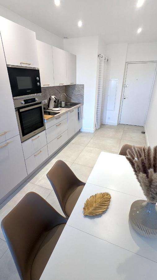 Superb Apartment With Sea View, 200M From Beach San-Martino-di-Lota Kültér fotó