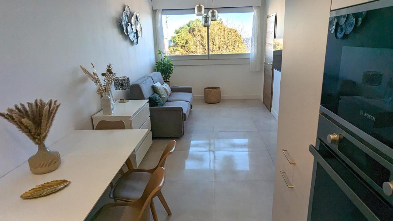 Superb Apartment With Sea View, 200M From Beach San-Martino-di-Lota Kültér fotó
