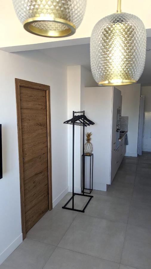 Superb Apartment With Sea View, 200M From Beach San-Martino-di-Lota Kültér fotó